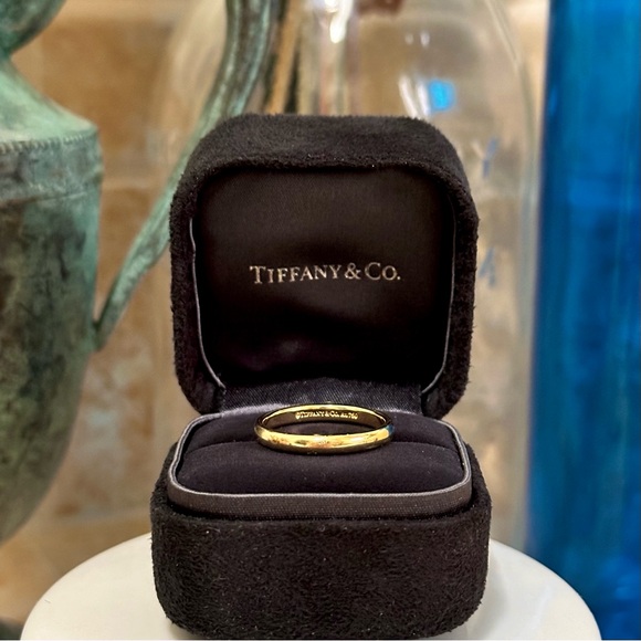 NFS Tiffany & Co. 18K Gold Tiffany Forever Ring 3mm Size 8.5 ~ Authentic ✨ - Picture 3 of 14